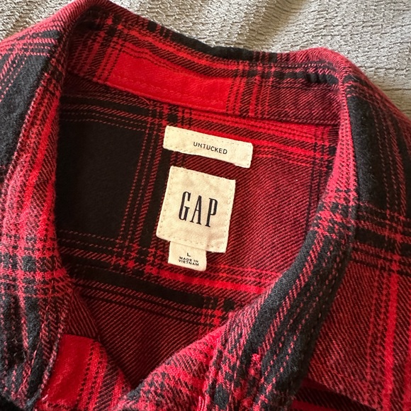 GAP Men's Long Sleeve Untucked Button Down Flannel Shirt - Picture 3 of 5